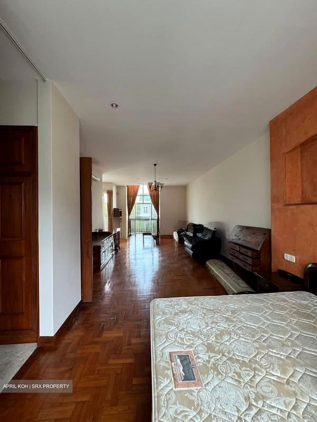 Sunrise Avenue (D28), Terrace #598586361